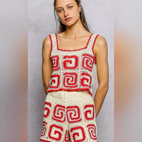 #1136 POL Red Maze Crochet Set - Picture 2 of 12